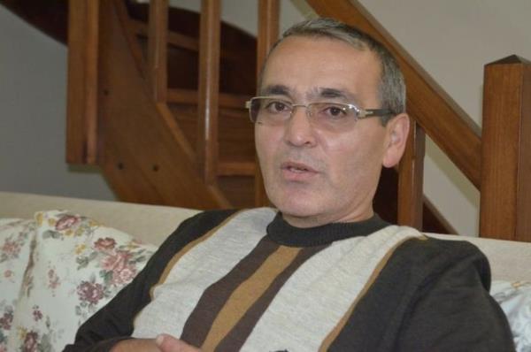 Saat 20.00'ye kadar aralarnda Berkin Elvan'n babas Sami Elvan'n bulunduu mzakereciler eylemciler ile telefonla grmeyi srdrd.