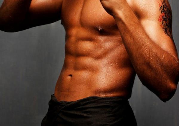 Her plank egzersizini onbe saniye yaparak ie balayn ve zamanla bu sreyi bir dakikaya kadar karmay hedefleyin...