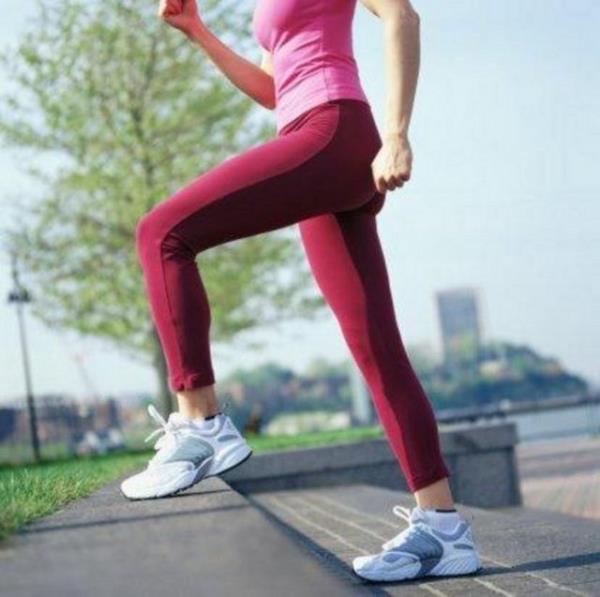 KRAMP GRERSE Gnlk yaam, spor veya istirahat srasnda kaslara kramp girebilir. Kendi banza yapabilecekleriniz unlardr: