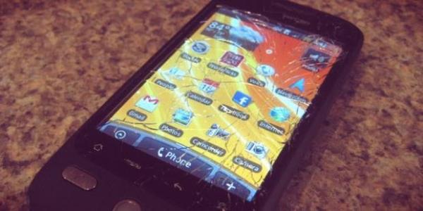 Telefonunuzu deitirmenin zamannn geldiini dnyorsunuz ama yeni bir akll cebe aktacanz kadar bol paranz yok. Uzun vadeli taksitlere de skp kalmak istemiyorsunuz. O halde zm, ikinci el telefonlara bakmaktan geiyor. Ancak kullanlm telefon satn alrken dikkat etmeniz gereken birka ey var.(chip online)  SARIMSAK YEM