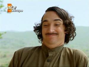 ELVEDA RUMEL'NN NAMIK'I<br>  Seyirciyi yer yer gldren bazen de duygulandran bir diziydi Elveda Rumeli. Ama o dizinin yle bir karakteri vard ki ne zaman ekranda grnse seyirci de hemen glme refleksi yaratrd.