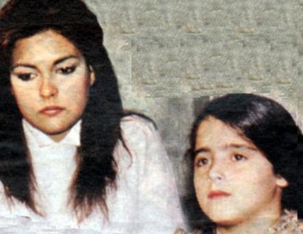 H UNUTULMAYAN ALIKUU<br>  Trkiye gzeli seildikten sonra oyunculua balayan Aydan ener'i bir kuak aradan bunca yl gemesine ramen alkuu dizisiyle hatrlyor.