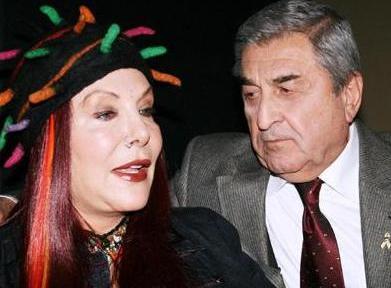 Tulu izgen'in canlandrd bu karakter nedeniyle her eyi merak eden srekli soru soran insanlara da "merakl Melahat2 denilmiti.