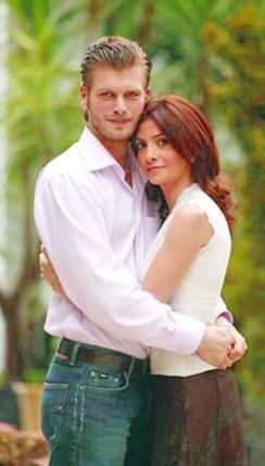 den'in ayn dizideki rol arkada Kvan Tatltu ise son olarak Ak- Memnu'da oynad Behll rolyle hatrlanyor.