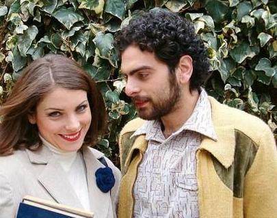 EMBERMDE GL OYA'NIN YURDANUR'U<br>  zge zberk, emberimde Gl Oya, adl dizide canlandrd Yurdanur rolyle neredeyse zdelemiti bir dnem.