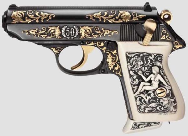 Silahn akbetiyse belli deil. Aratrmaclar silahn Sovyet askerleri tarafndan alnm ve kaybedilmi olabileceini dnyor.