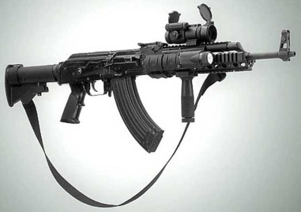 II. Dnya Sava srasnda yaralanan tank srcs Kalashnikov, hastane yatanda yaratt dizaynla dnyann tarihini deitirmi,