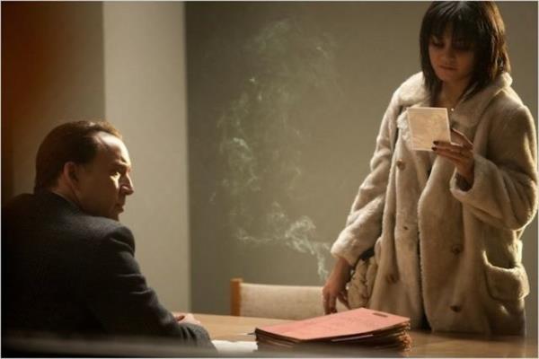 Dedektif Jack, Cindy ile grp kantlar toplamaya almaktadr. Katil ise Cindy'nin peindedir. Katili yakalamak iin her trl tehlikeyi gze alan Jack, kendini zamana kar bir yarn iinde bulur."