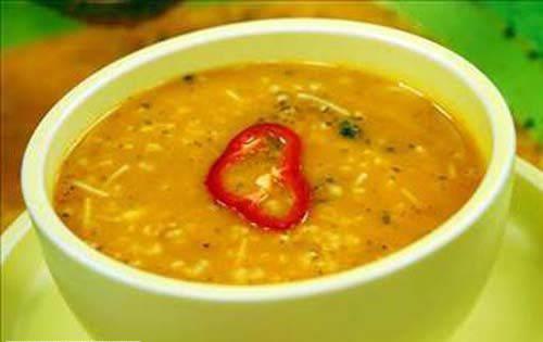 Enerji verir ve yorgunluu giderir. Kanszlara faydaldr. Anne stn attrr. Kandaki kolesterol orann drr ve kan akn hzlandrr. Kalp ve damar hastalklar ile eker hastalndan korunmaya yardmc olur. Kalp krizi riskini azaltr. Barsaklar altrarak vcuttaki zararl maddelerin uzaklatrlmasn kolaylatrr ve kabzl giderir.