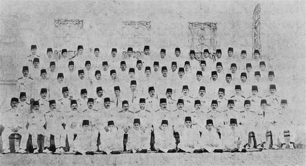 Heybeliada Bahriye Mektebi rencileri