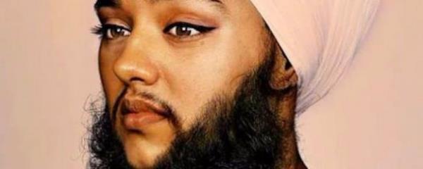 yzndeki ve vcdundaki kllardan dolay esnaf tarafndan da "baym, efendim" eklinde hitaplarla karlayormu.