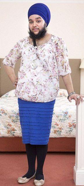 Harnaam Kaur bu radikal karar almadan nce, evreden grd bask nedeniyle sakallarn dzenli olarak kesiyordu.