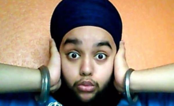 Ama yzndeki ve vcudundaki kllarn onun yaamna bir engel tekil etmediini dnen ve onlarla da yaanlabileceini gsteren 23 yandaki retmen, artk sakallarn kesmemeye karar verdi.