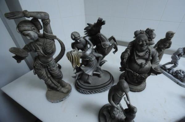 Bugne kadar yarmalarda antika tarz bir eserle katlm olmadn grdm. Bu nedenle a yardmcs Engin Grdal, Cevdet Simav ve Sercan Polat'la birlikte olduka zor ve detay gerektiren almalar yapmaya karar verdik" diye konutu.