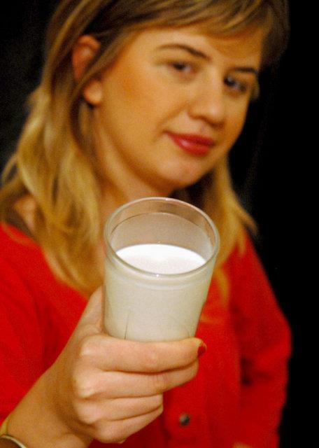 Uzmanlar, salkl beslenme ve gerekli vitaminleri almann bakl sistemi iin olduka nemli olduunu sylyor. Bu vitaminleri ila olarak deil, doal yollardan alabilirsiniz. te o liste!  <br>    D vitamini  <br>  St, tereya, peynir, yumurta sars, karacier, balk ya, balkta bulunur. Gzlere ve cilde ok faydaldr.