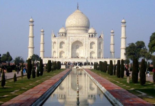 Tac Mahal &#8211; Hindistan: ah Cihan&#8217;n kars Mmtaz Mahal iin yaptrd dnyann en nl ve en romantik yaplarndan biridir.