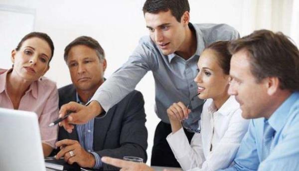 6. YNETM ANALZ UZMANLARI