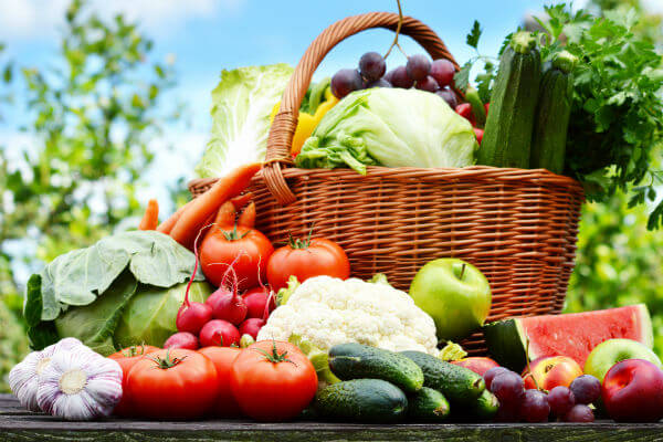 Yay Burcu iin Diyet ve beslenme nerisi  <br>  Gnlk beslenme programnzda mutlaka salatalk, adaay, karanfil, brokoli, mantar, domates gibi faydal besinlerin olmas gerekir. Ayrca, gnde 2 bardak kadar st rn tketmeli ve yal yiyeceklerden uzak durmalsnz.