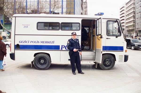 Kzlay'da 1996 Nisan'da kurulan Gezici Polis Merkezi...