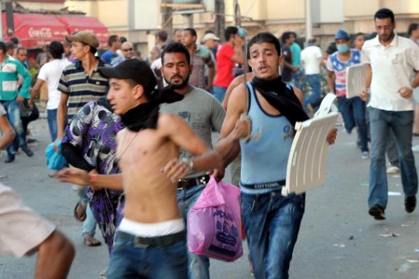 Msr'da halk birbirine girdi