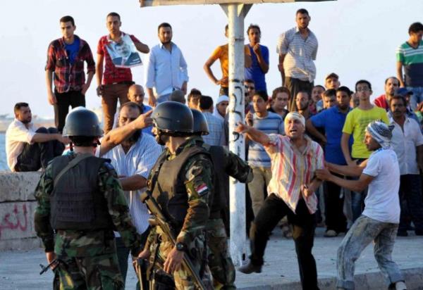 Msr'da halk birbirine girdi