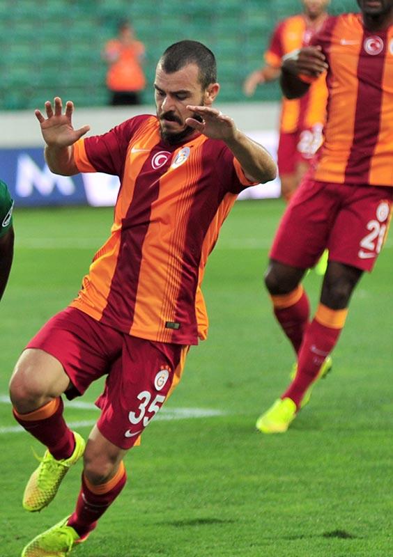 GALATASARAY  <br>  Yekta Kurtulu ---------------> zmirspor (1994-2004)