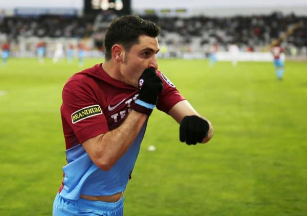 TRABZONSPOR  <br>  zer Hurmac ---------------> Ankaraspor (2004-2005)