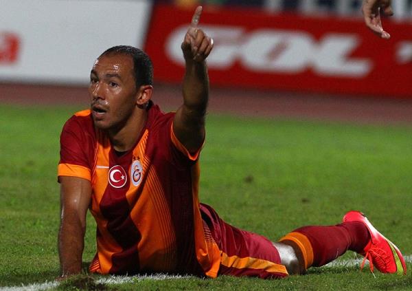 GALATASARAY  <br>  Umut Bulut -----------------> Petrolofisi* (1994-1999)      <br>  *1954'te Ankara'da kurulmu bir spor kulb