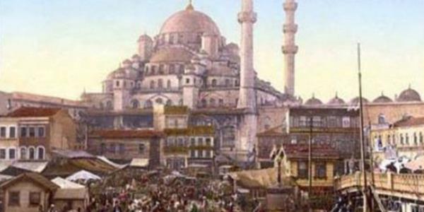 Sabahlar banyo yapmamas tavsiye edilen Abdlhamid, ihtimal vefat edeceini hissetmi olmal ki, 'Banyo benim medar- hayatmdr, beni kimse bundan men edemez, beni banyodan mahrum ederseniz hakkm hell etmem.' diyerek bu tavsiyeyi dinlemedi. Vefat ettii gnn sabahnda da banyosunu yapt...