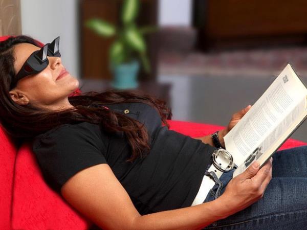 Yatarken kafanz kaldrmak zor ve yorucu mu? Kaldrmayn: Prizmal okuma gzl