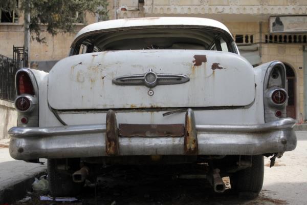 Aralarn hrszlara kar korumak iin motorlarn ve i demelerini kardn ifade eden Ebu mer, mzesindeki btn eyalarn kendisi iin ok nemli olduunu ifade ediyor: