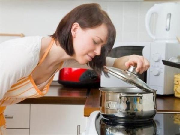 Bir insan yemek yapmak iin 2.5 senelerini harcyor.