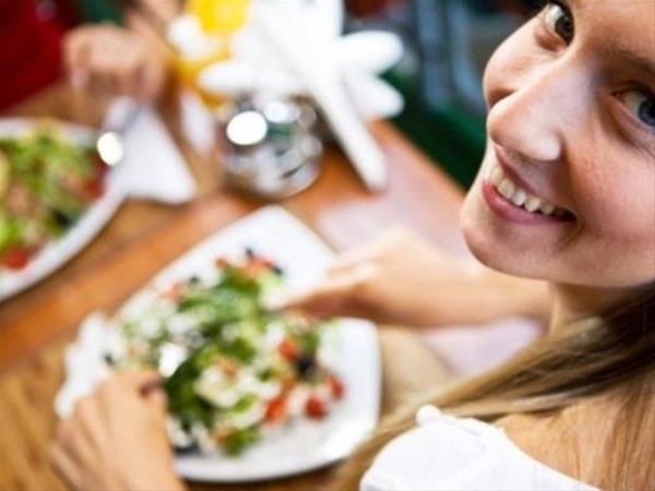 Bir insan 3.5 seneyi yemek yemek iin tketiyor.