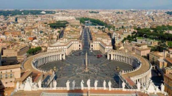 Vatikan - talya   <br>  nl St. Peter's Meydanna giri Roma ile Vatikan'n resmi snrn oluturuyor.