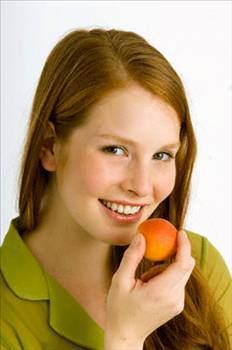 tah ac ve hazm kolaylatrc etkisi ile doktorlar tarafndan ocuklara ve hastalk sonrasndaki nekahat devresindeki kiilere tavsiye edilen kaysy midesi zayf olanlarn ok fazla tketmemesi gerekiyor.