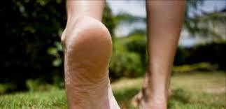 8) Tetanos - As olmasna ramen tetanos yznden dnyada ylda 300 bin kii yaamn yitirmektedir. Bu hastal en ac yan da lenlerin genelde bebekler olmas.