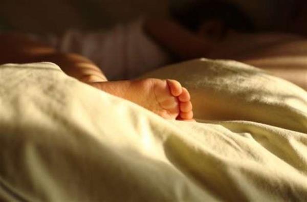 7) Uyku hastal - Sadece tropik Afrika'da grnen ve ee sineinin sokmasyla bulaan uyku hastal (Tripanozomiyaz) ylda 500 bin kiinin lmne neden olmaktadr.