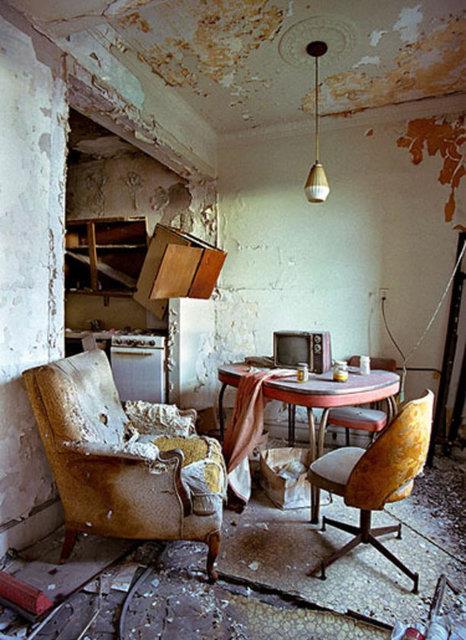 1930?larda endstriyel toplumun her trl unsurunu barndran Detroit birden kmedi...