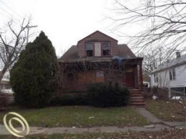 <p>100 DOLAR</p>    Fiyat 100 dolara den bir ev daha. Syracuse Caddesi'ndeki bu bakmsz evde 3 oda bir de banyo bulunuyor. Ev, bir hayli eski grnyor...