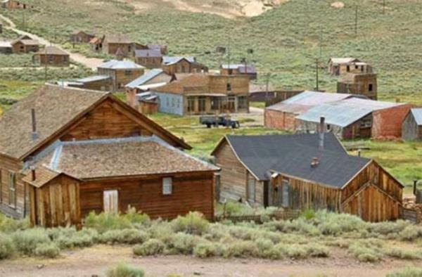 <p><b>Bodie, California</b></p>    Hayalet var diye terk edilmi. Esrarengiz olaylarn dnd kasaba zaman iinde boaltlm...