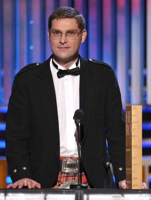 Magnus MacFarlane-Barrow