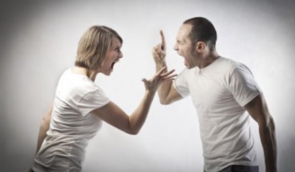 Daha m ok boanma oluyor? Buyurun boanmay kolaylatran yasalar! Bunlar zm olabilir mi? Uluslararas Kognitif Terapiler Birlii Bakan ve Marmara niversitesi Tp Fakltesi Psikiyatri Anabilim Dal retim yesi Prof. Dr. Mehmet Sungur, &#8220;Hayr&#8221; diyor ve sorunlarna ramen birlikte olmay isteyen ancak bunlar nasl zeceini bilemeyen iftlere yardm edebilecek kurum ve profesyonellere ihtiyacmz olduunu sylyor.