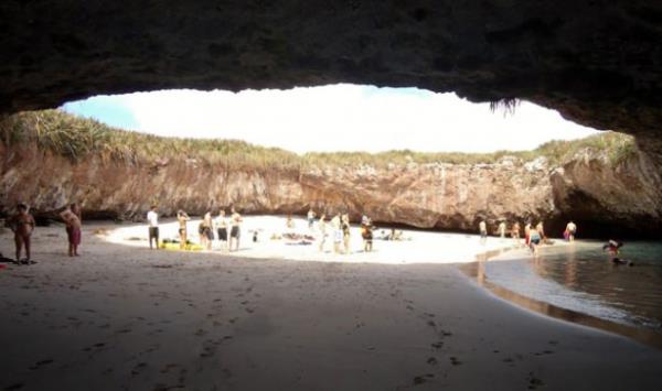 Gizli plaj olarak adlandrlan blge, tm turistlerin ilgi oda konumunda.