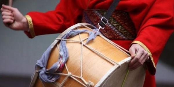 Bozyk belediyesi ramazan davulcularnn pencere nnde ve alarm olan otomobiller yannda davul almasn yasaklad.