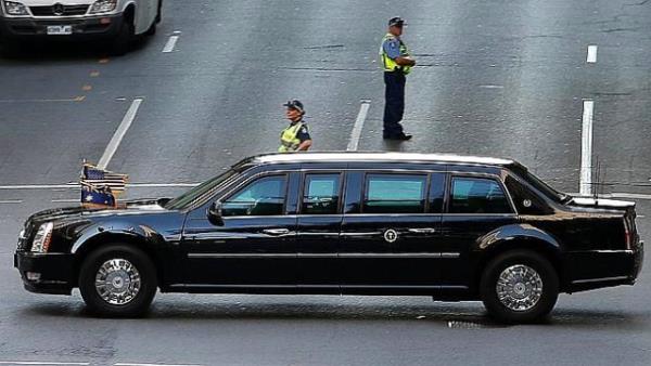 lastikleri..  <br>  Lastikler elik tellerle glendirilmi ve bombalara kar da dayankl hale getirilmi.