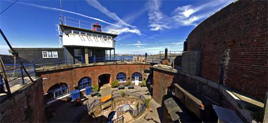 Multimilyon dolarlk bu ada denizin ortasnda tamamen izole bir tatil iin doru adres.