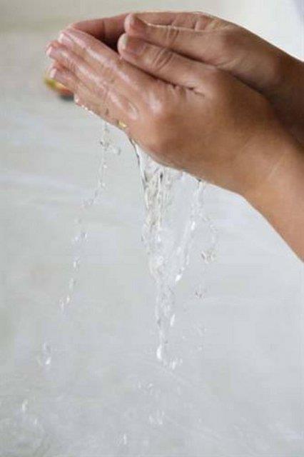 tiimiz sular 3 milyar yandadr.