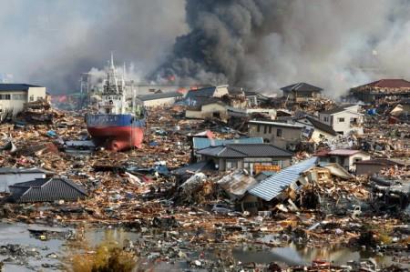 11 Mart 2011 Japonya Depremi: 9 byklndeki deprem ve ardndan oluan tsunamide 20 bin kii yaamn yitirdi, binlerce kii yaraland. Deprem ve tsunami, ernobil'in ardndan dnyann ikinci en byk nkleer faciasna neden oldu. Fukuima Nkleer Santrali'ndeki sznt, binlerce kiinin blgeden tahliye edilmesine neden oldu.