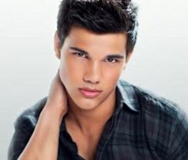 10. Taylor Lautner: 22 milyon dolar