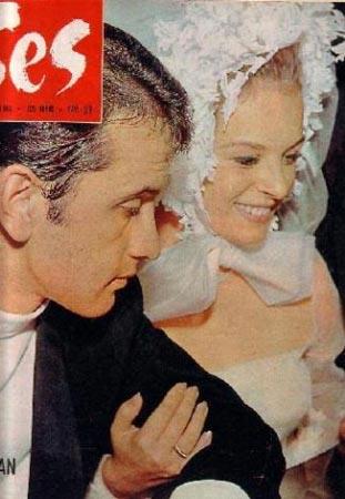 HLYA KOYT -SELM SOYDAN  <br>  Yeilam'n drt yaprakl yoncasndan Hlya Koyiit ile ei Selim Soydan 5 Temmuz 1968'den bu yana evliler. Yani tam 40 yldr... ift birbirlerini ilk kez Bykada'da grp ak olmu.